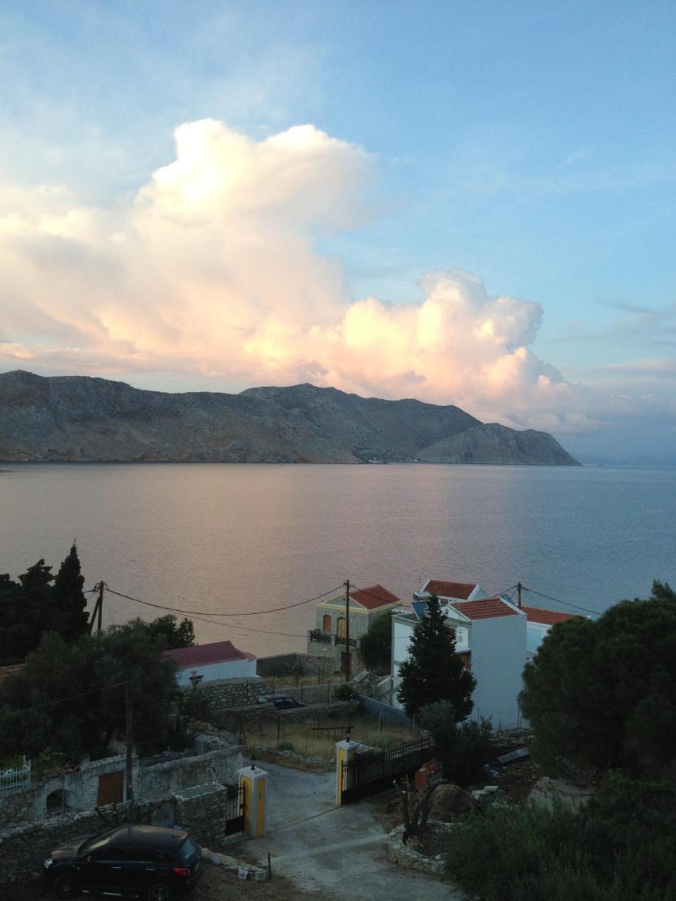 Panorama Thea Apartamento Simi Exterior foto